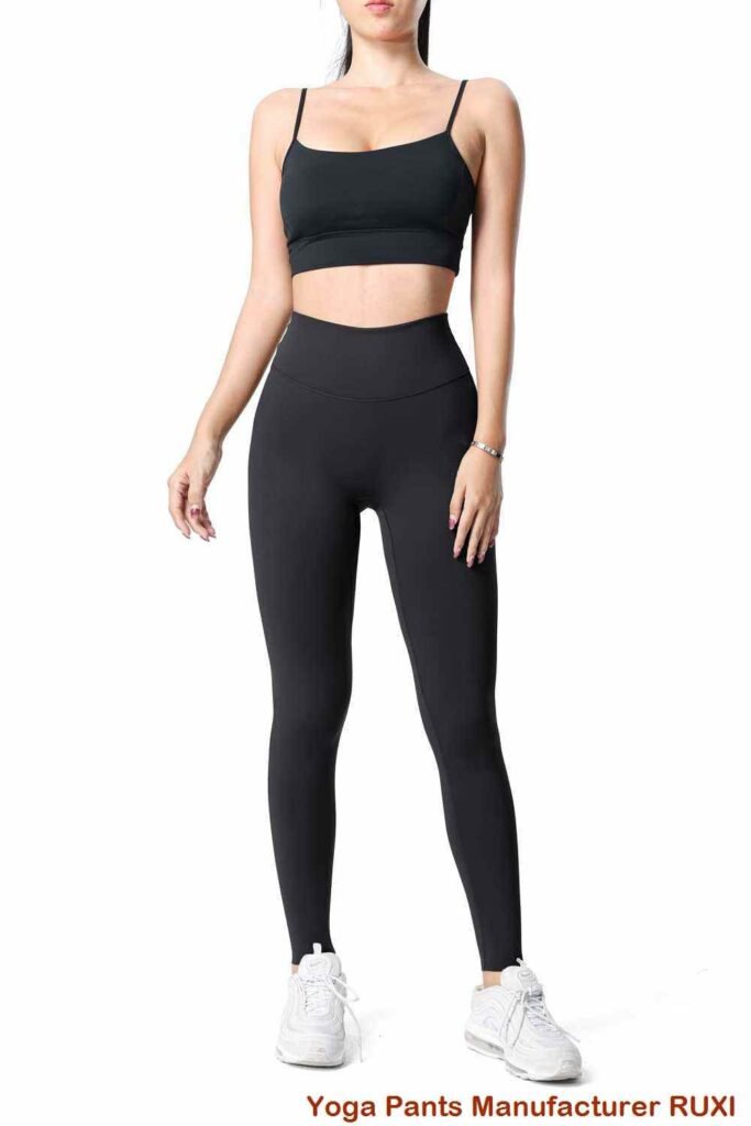 Quick Dry Womens Capri Pants Lightweight Breathable RUXI