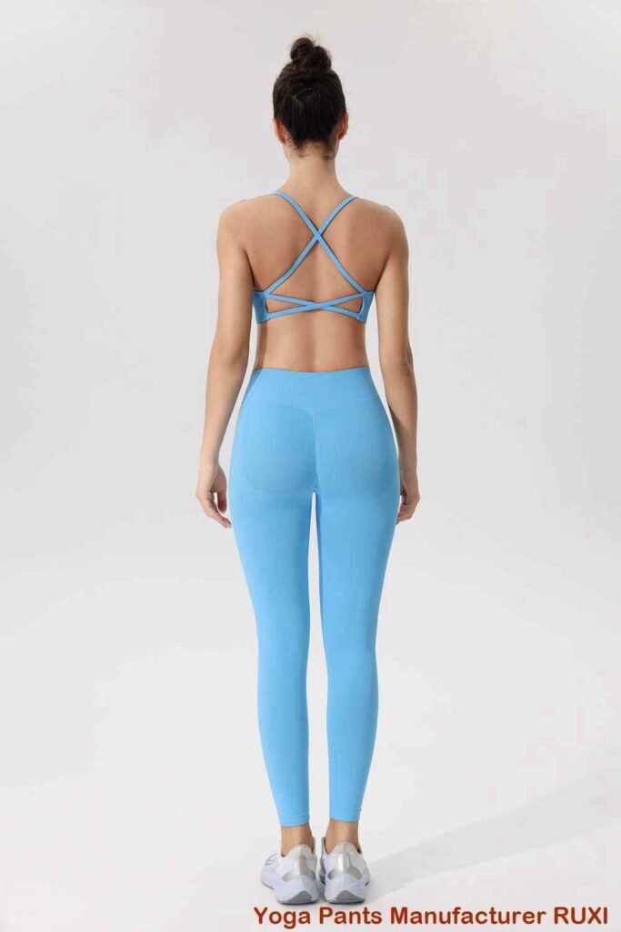 Ami medea Zip Up Front Sports Bra RUXI za3888